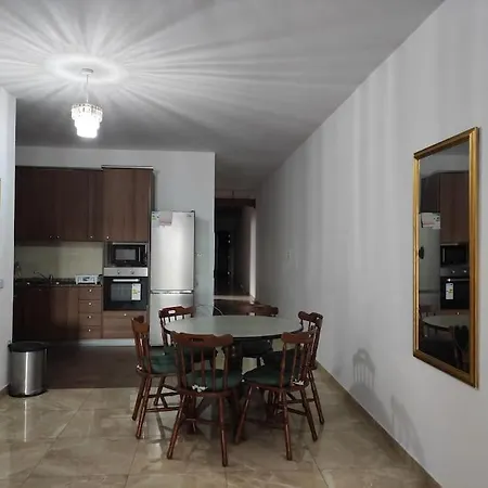 Serene In Haz-zebbug Apartment